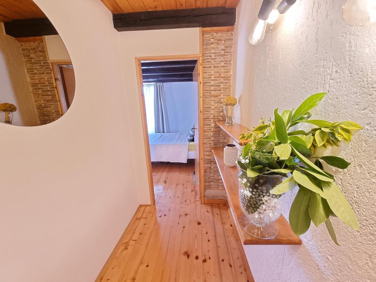 Stonehouse Ana With Jacuzzi Rovinj-Krmed Villa Exterior foto
