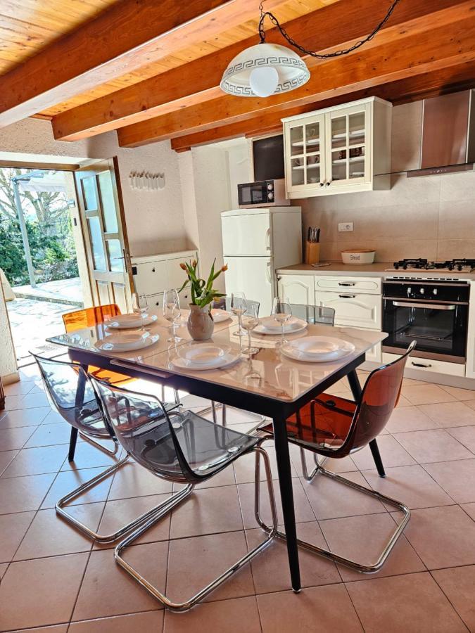 Stonehouse Ana With Jacuzzi Rovinj-Krmed Villa Exterior foto